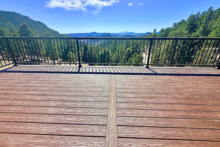 Conifer, CO low maintenance Trex composite deck with metal railing